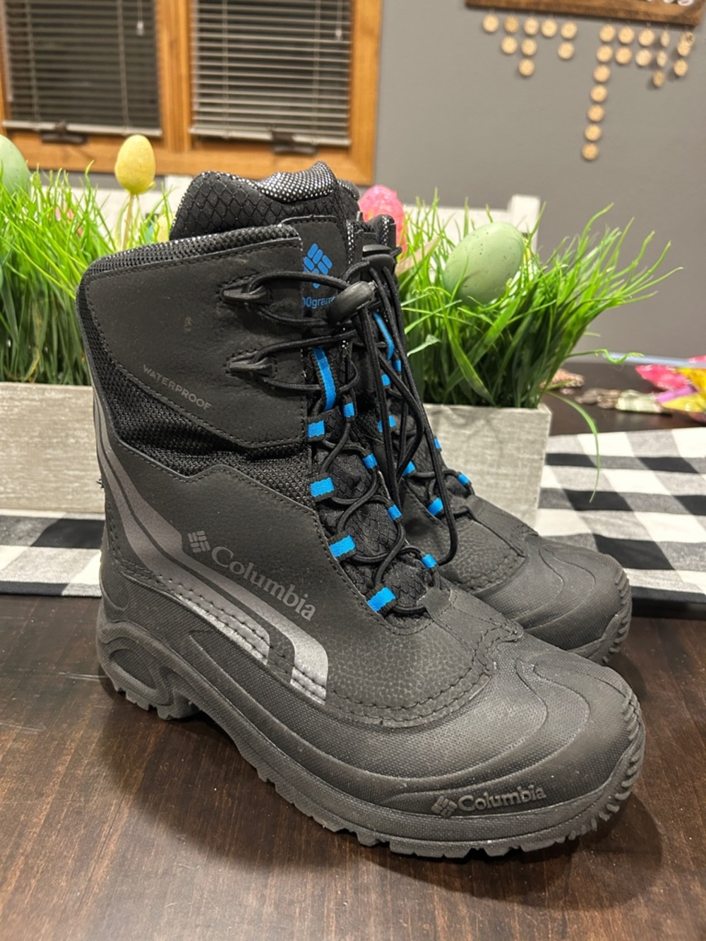 Columbia Black Boots with Blue Accents Size 7